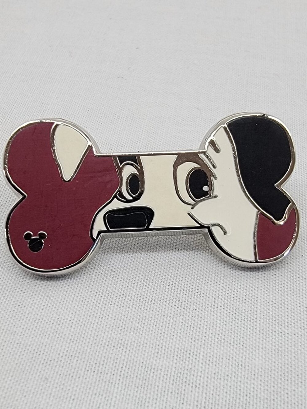 DISNEY Pin Trading ~ Dog Bone Series 2/5 ~ Lucky ~ Hidden Mickey ~ 2017 ~ P08